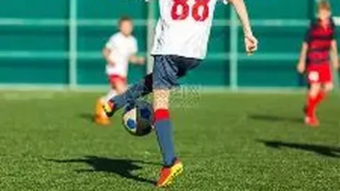 梅西表示与C罗聚餐无障碍，欧冠逆转失利球员责任重大